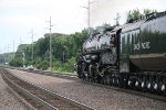 UP 4014 + BNSF Truck